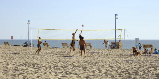 plage - sport - voley